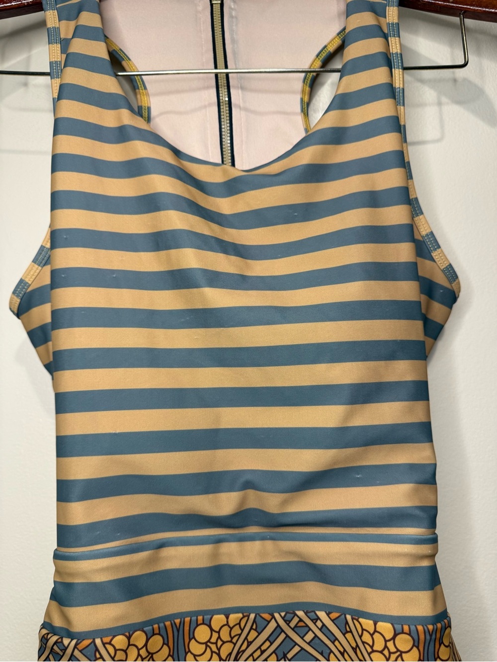 Albion Fit Dorothy One Piece Swim Golden Hour size XL - Picture 7 of 16